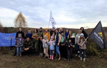 Сотрудники калужского завода Gislaved высадили лес в национальном парке «Угра»